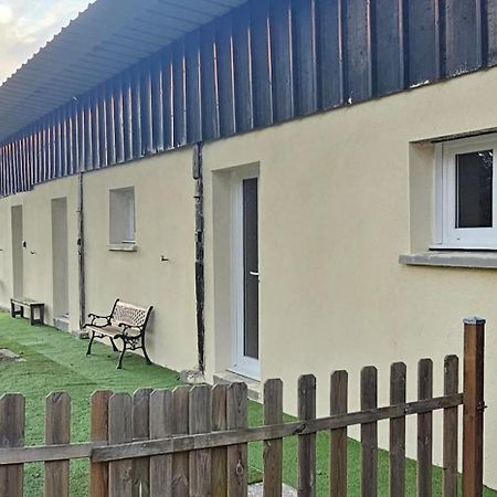 Ferienwohnung Le Haras De Gus Et Lulu Guemardieres Exterior foto